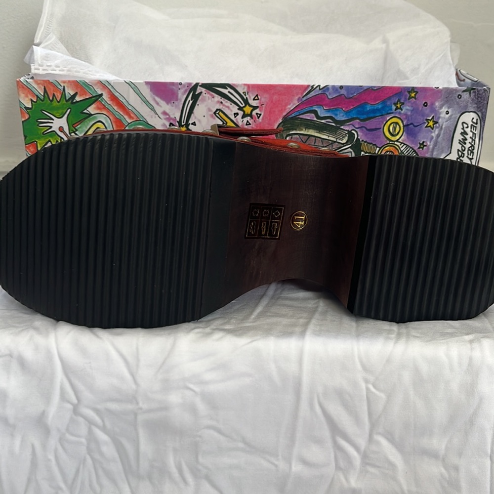 Shoes - Picture 5 of 9